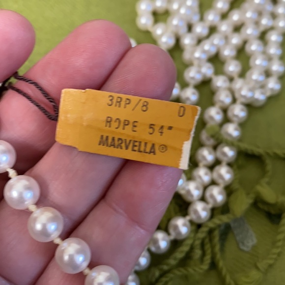 Vintage Marvella Pearl Necklace 54 inch - Picture 5 of 9